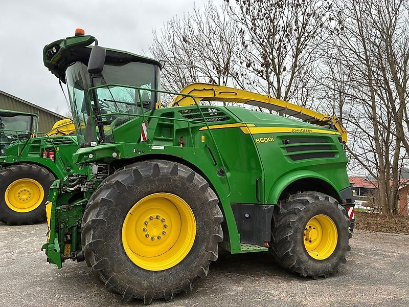 John Deere 8500 Самоходный кормоуборочный комбайн 155 890 €