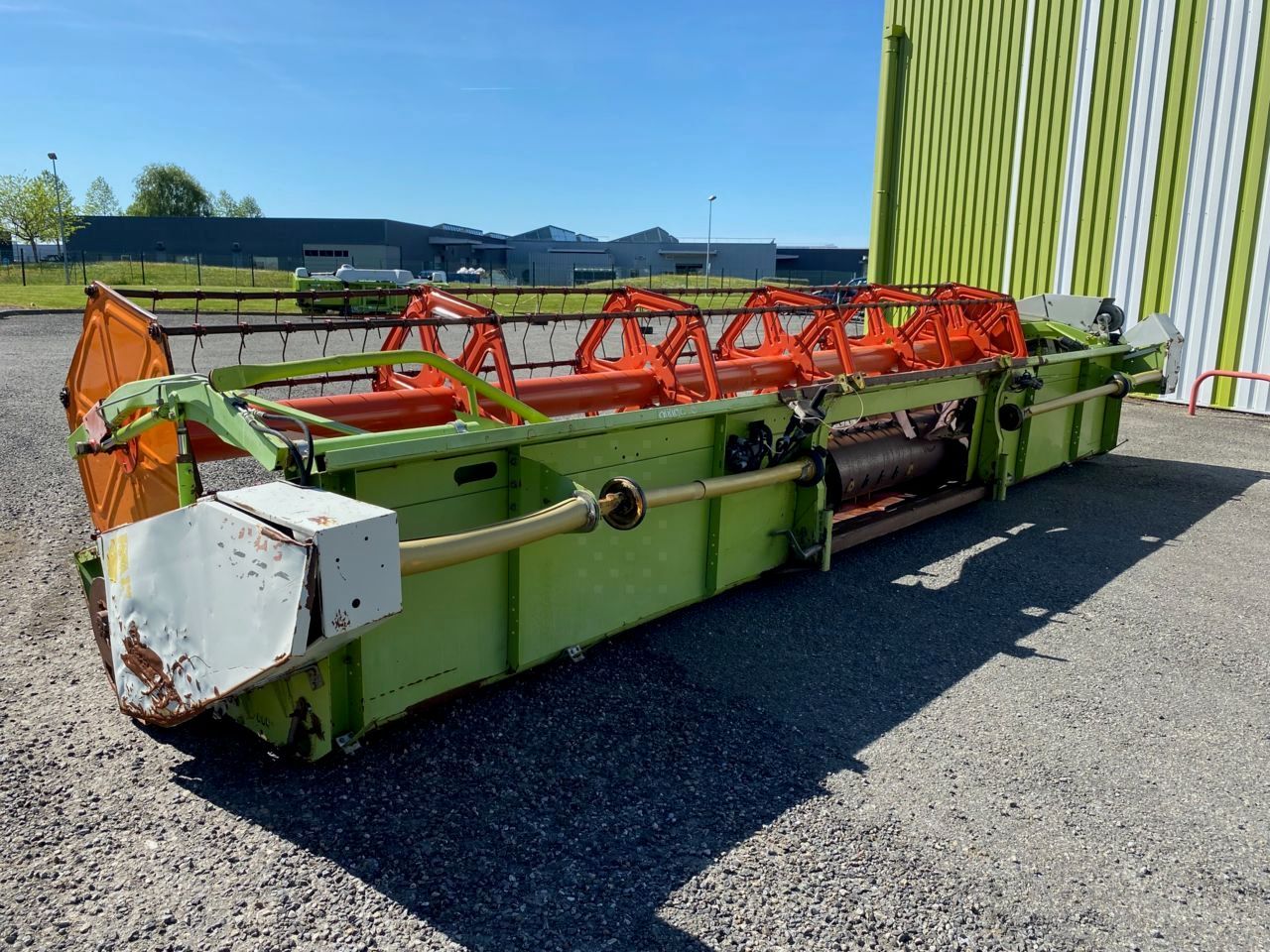 E-FARM: Claas c 6.60 - Vedhæftning til høst - id LD3UBPW - 9.500 € - Produktionsår: 2008 - Frankrig