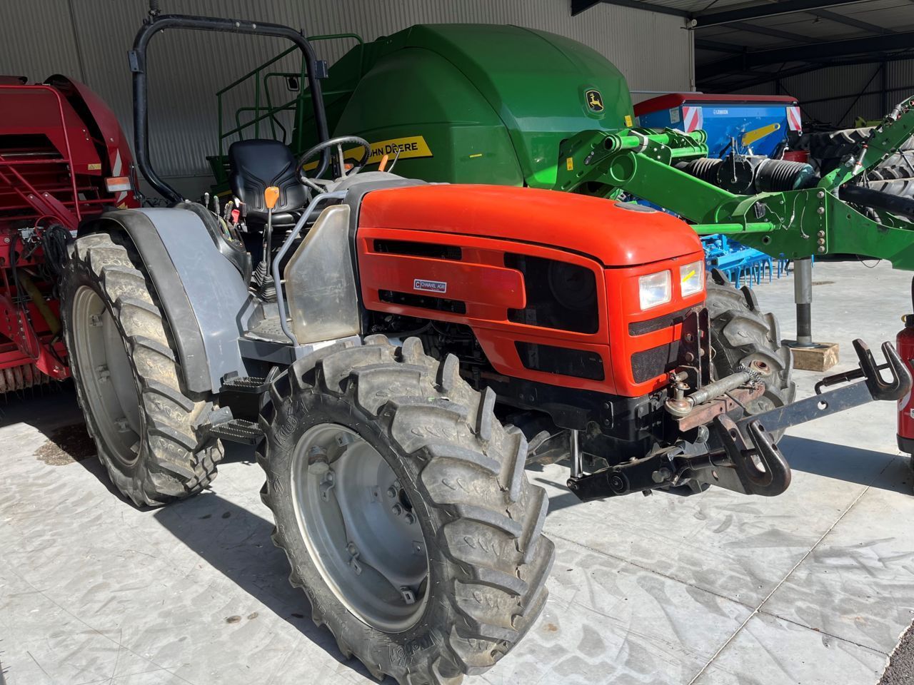 E-FARM: SAME Dorado 85 - Trattore - id UT8TQZW - 26.000 € - Anno di costruzione: 2006 - Ore: 21,Potenza del motore: 85,Francia