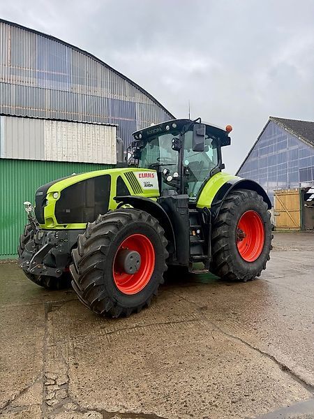 Claas Axion 920 Tractor €78,800