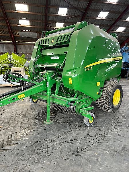 E-FARM: John Deere V461R - Presse à balles - id UQMSKKR - 29 000 € - Année: 2017 - Allemagne