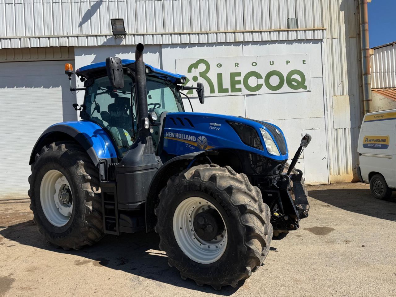 New Holland T7.290 Tractor €80,000