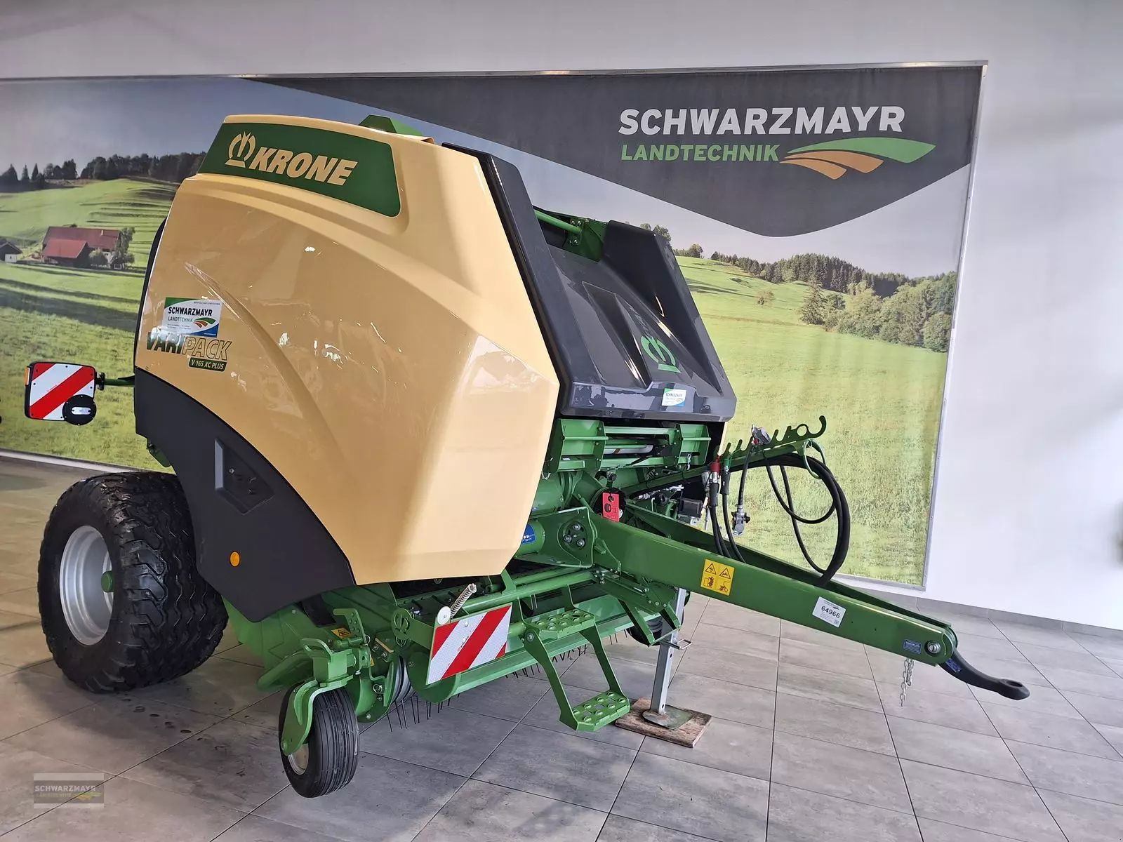 E-FARM: Krone VariPack V 165 XC Plus - Balownica - id LFJ7ILZ - Rok produkcji: 2025 - Austria