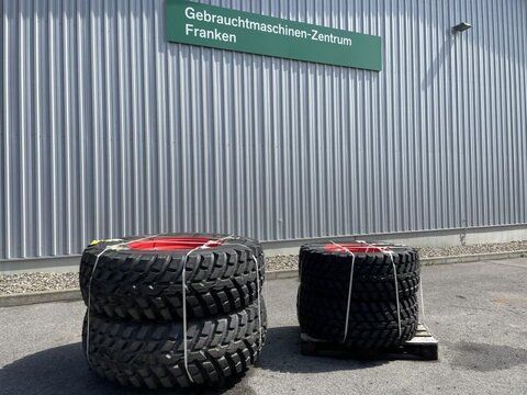 Nokian nokian 420/65 r24 & 480/80 r30 Wheel and track €6,302