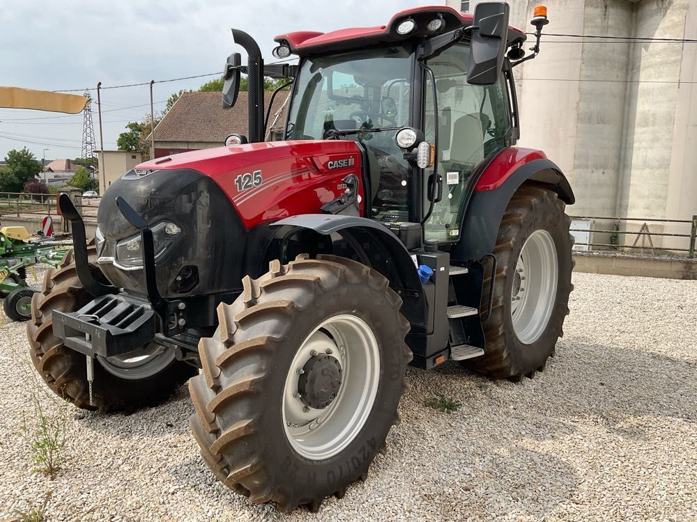 E-FARM: Case IH Maxxum 125 - Traktor - id DMHC5DL - 89.500 € - Baujahr: 2024 - Abgelesene Motorstunden: 65,Motorleistung (PS): 125,Frankreich