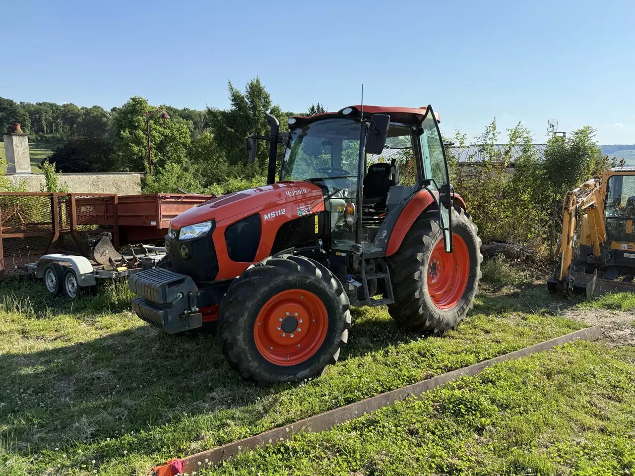 E-FARM: Kubota M5112 - Trattore - id ESC7LBW - 41.000 € - Anno di costruzione: 2022 - Potenza del motore: 110,Francia