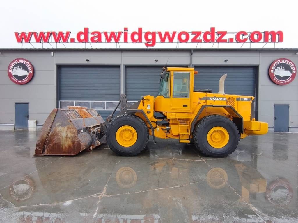 VOLVO l 120 d Wheel loader €32,000
