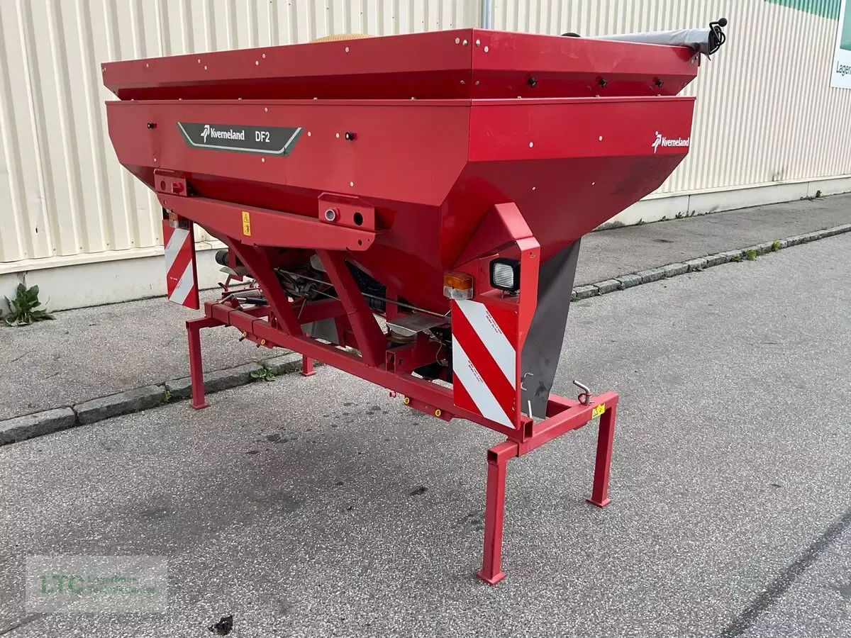 E-FARM: sonstige df 2 - Esparcidor de abono - id JVWGCBM - 17.083 € - Año: 2020 - Austria
