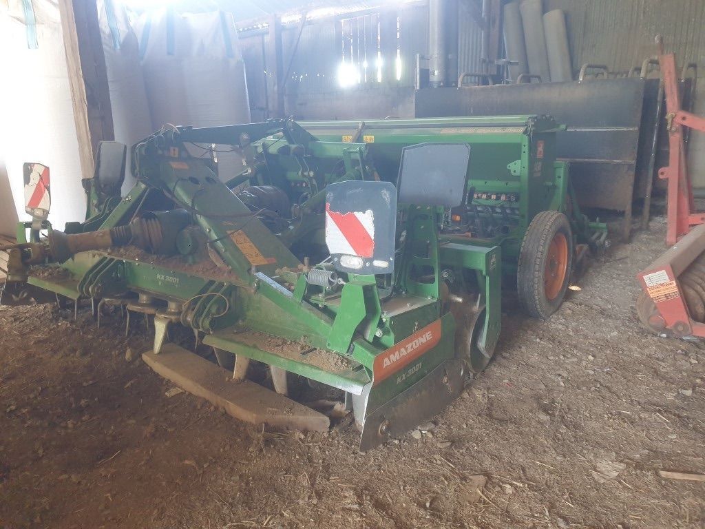 E-FARM: Amazone KX 3001 - Herse rotative - id UD4A7KZ - 14 450 € - Année: 2020 - France