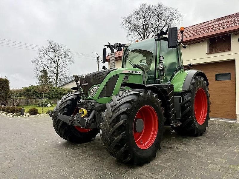 Fendt 724 Vario Profi Traktor 64 893 €