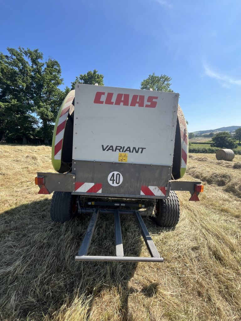 E-FARM: Claas Variant 370 - Baler - id UJ4G9YT - €13,900 - Year of construction: 2014 - Total number of bales produced: 13,000,France