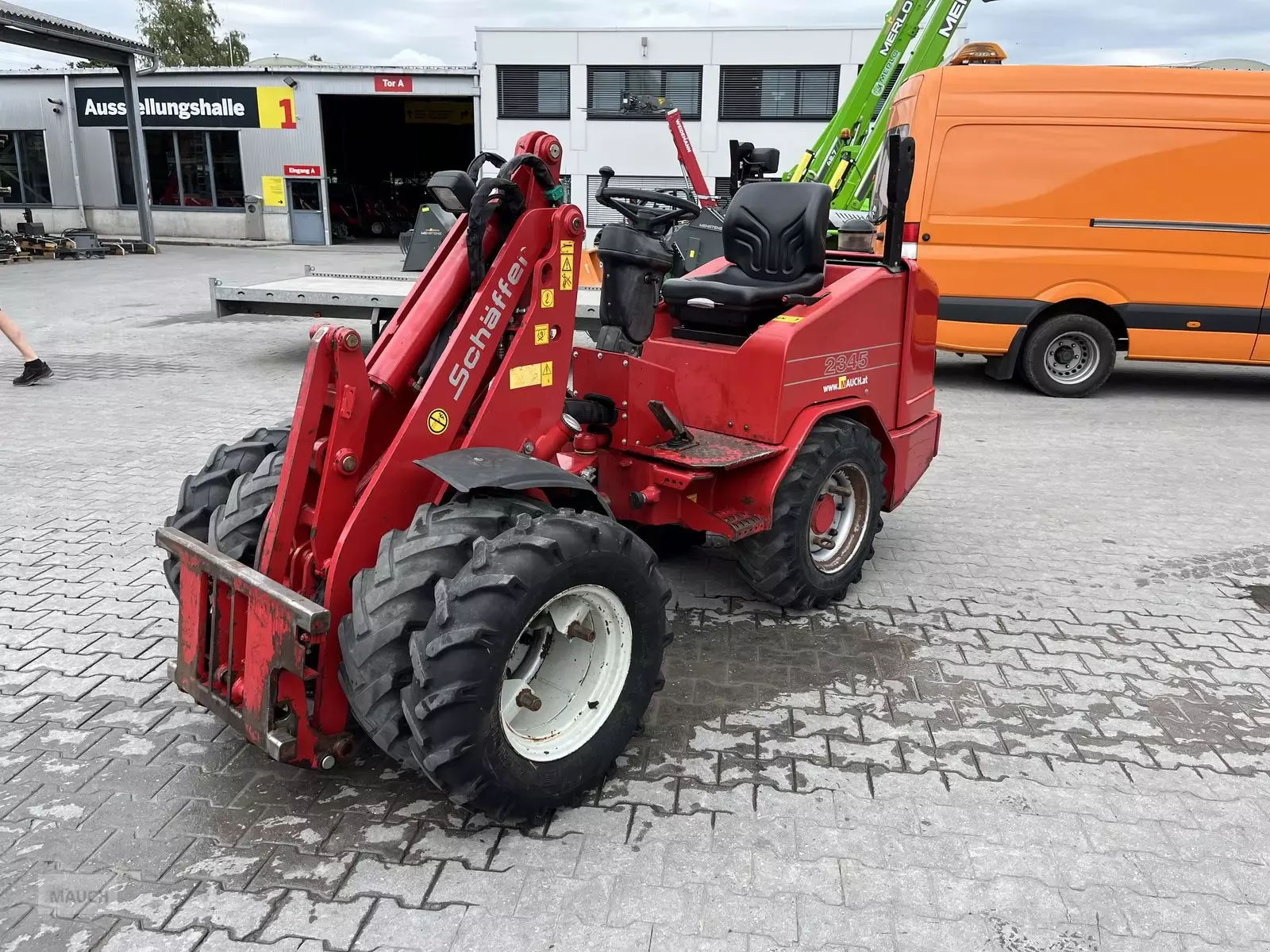 E-FARM: Schäffer 2345 - Chargeuse à roues téléguidée - id 657RJ5L - Année: 2011 - Lecture du nombre d'heure: 3 300,Puissance du moteur (chevaux): 45,Autriche
