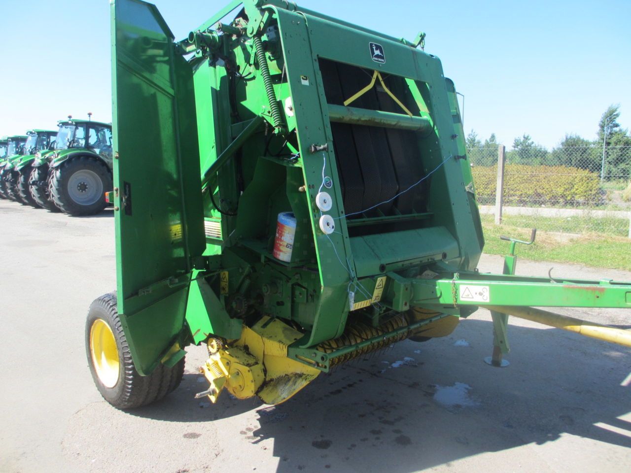 E-FARM: John Deere 580 - Empacadora - id NLHCY89 - 7000 € - Año: 1997 - Francia