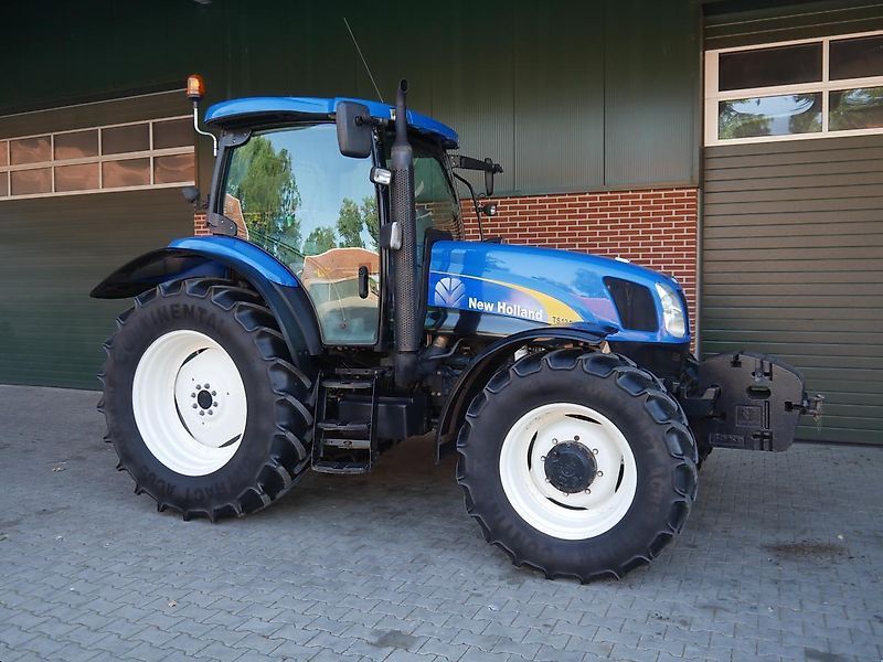 New Holland TS 135 A Traktor 33 000 €