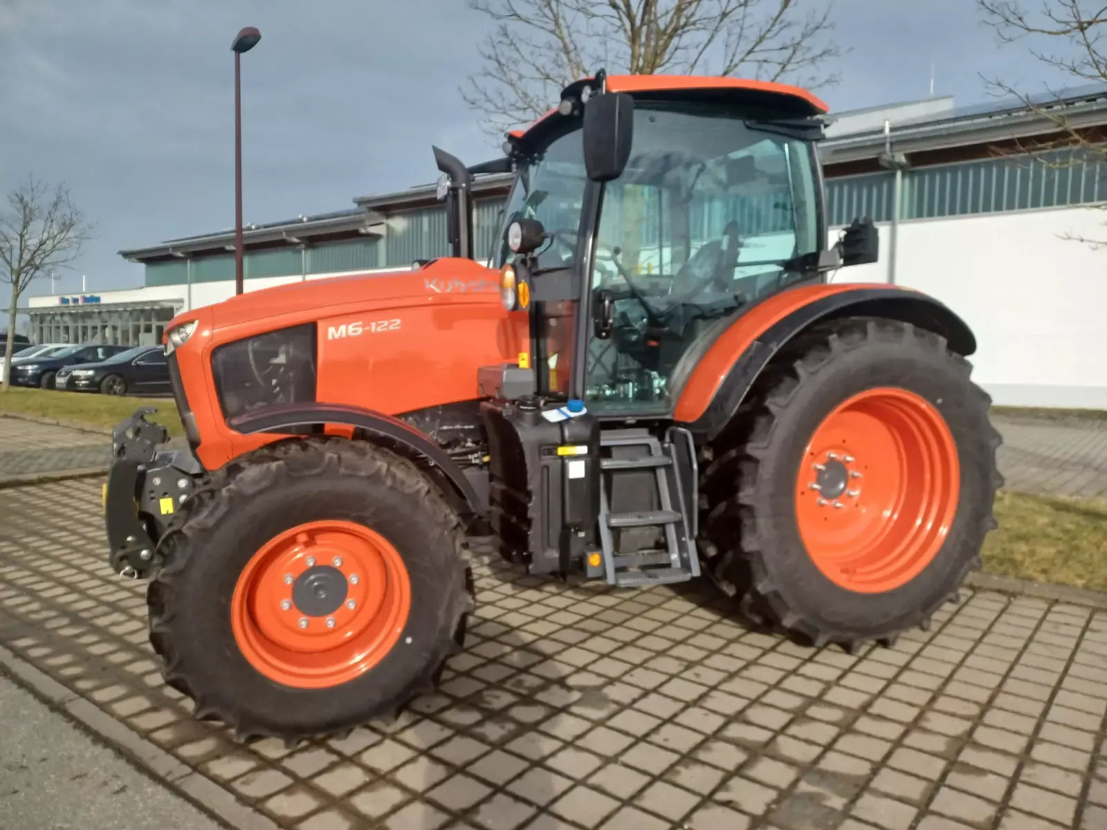 E-FARM: Kubota M6-101 - Tractor - id YEW81X1 - 87.000 € - Año: 2023 - Horas: 30,Potencia del motor: 123,Alemania