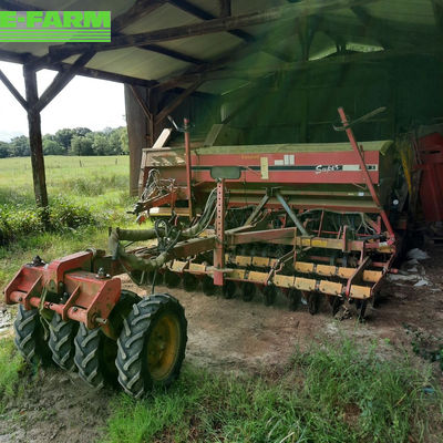 E-FARM: VÄDERSTAD CRD 300 - Semoir - id XKPHUWY - 12 000 € - Année: 2000