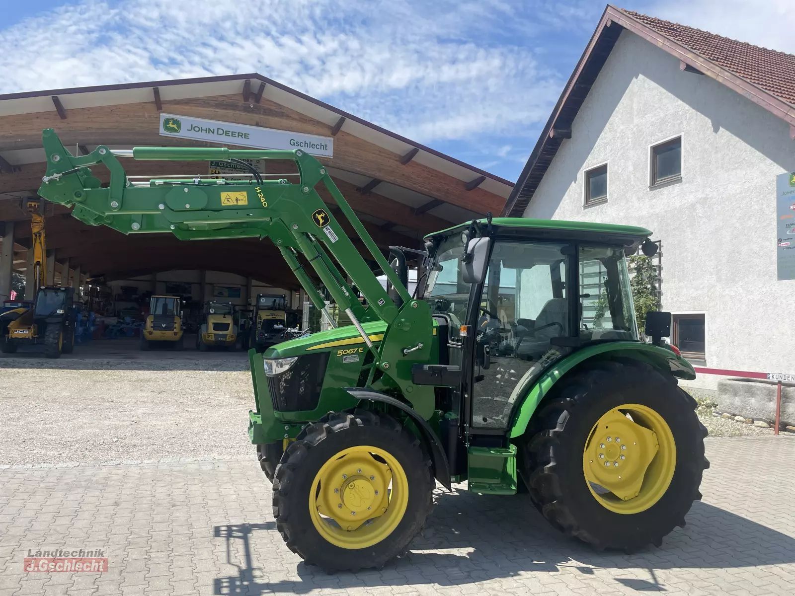 E-FARM: John Deere 5067 E - Tracteur - id JFCVJPQ - 44 538 € - Année: 2023 - Puissance du moteur (chevaux): 67,Allemagne