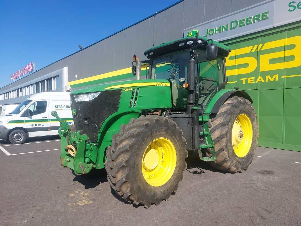 E-FARM: John Deere 7230 R - Tractor - id 13APANI - 70.000 EUR - Anul: 2012 - Citeste ore: 6.846,Muterea motorului: 264,Italia