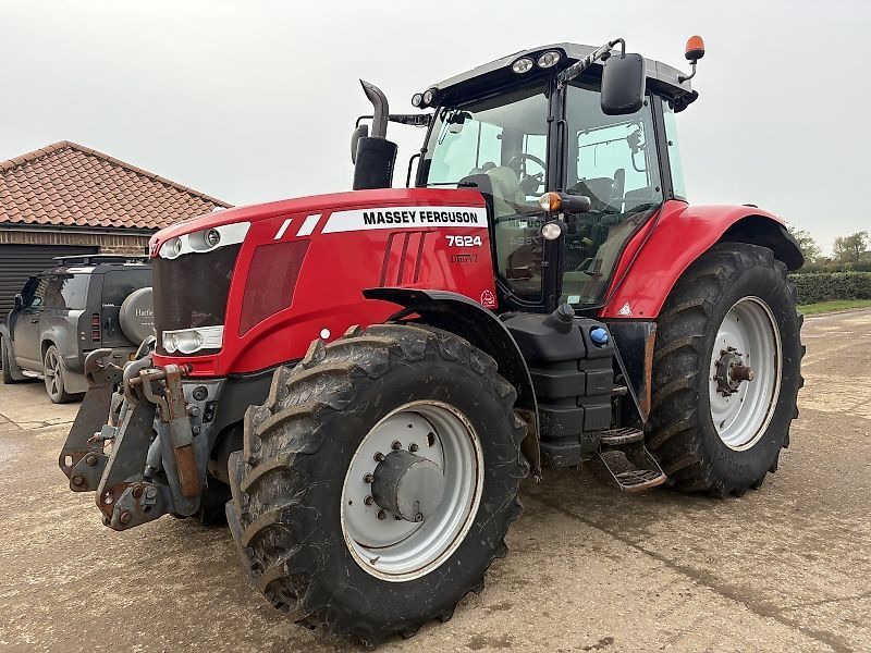 Massey Ferguson 7624 Dyna-VT Tractor €45,886