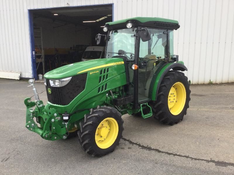 E-FARM: John Deere 5075 E - Tractor - id XJPKKUP - €43,000 - Year of construction: 2022 - Engine hours: 277,Engine power (HP): 75,France