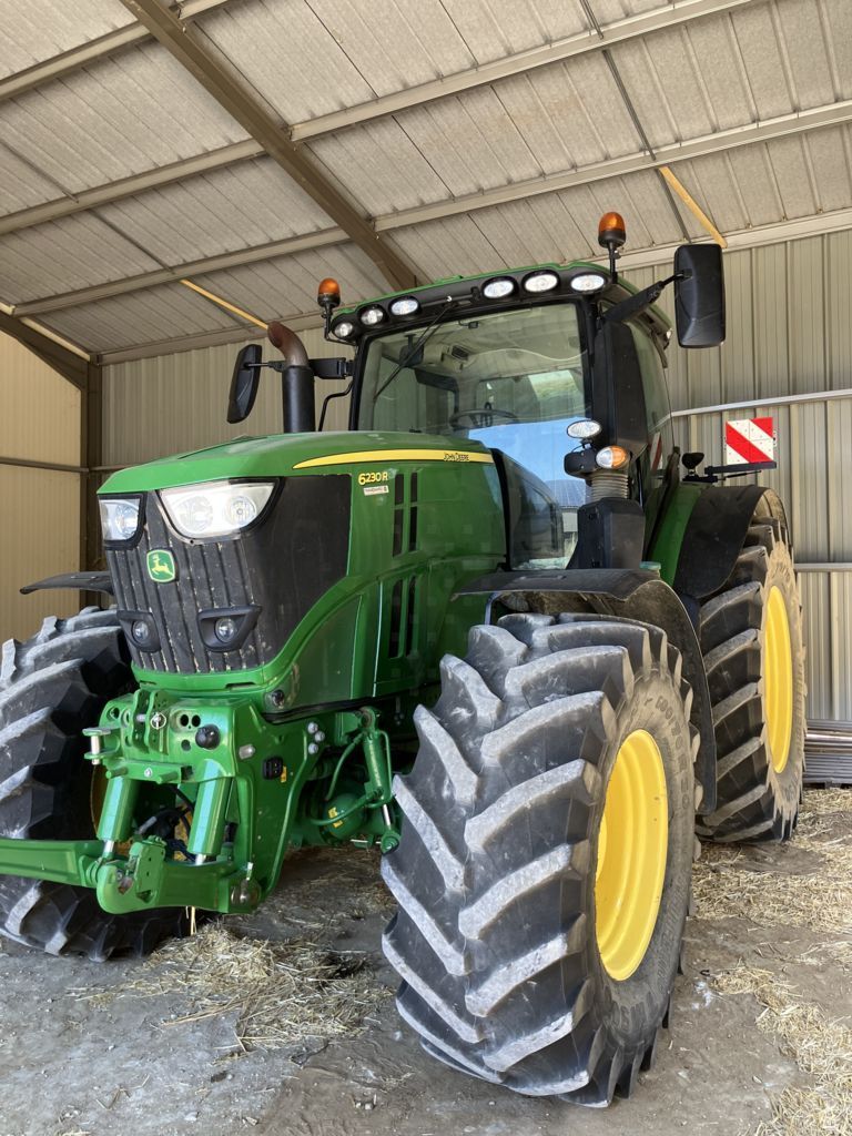 John Deere 6230R Tractor 147.000 EUR
