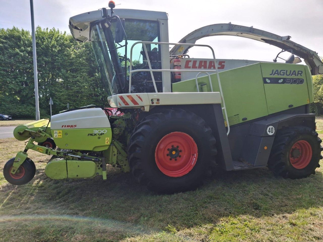 E-FARM: Claas Jaguar 900 - Trinciatricia semovente - id 4XUVHSG - 85.472 € - Anno di costruzione: 2010 - Ore: 5.816,Regno Unito