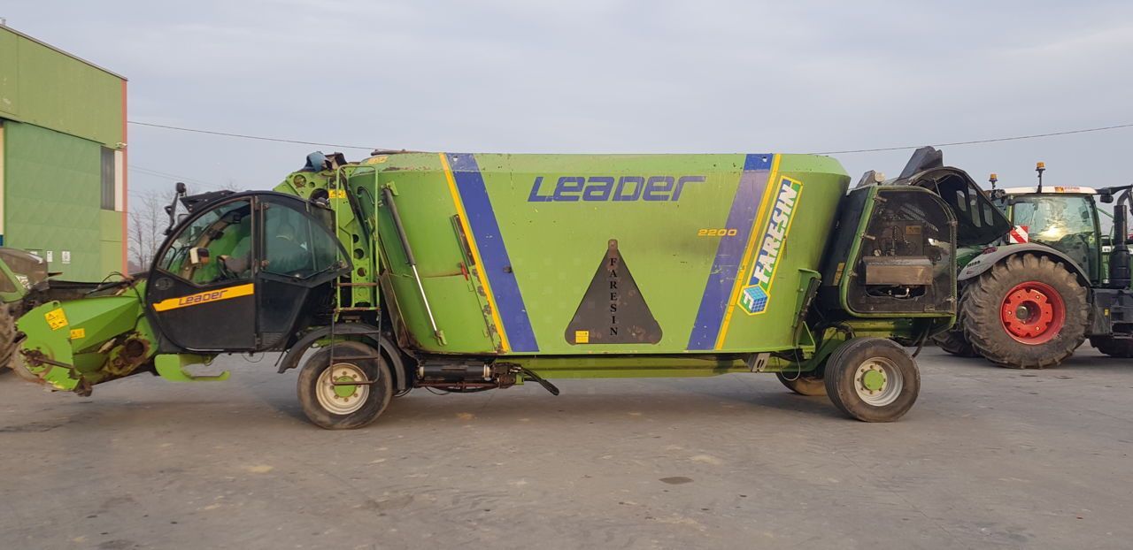 E-FARM: Faresin leader 2200 - Mezcladora de alimentos - id HIASDCS - 25.000 € - Año: 2012 - Italia