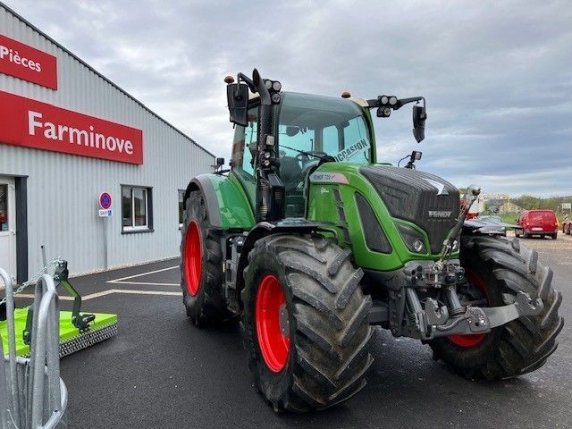 E-FARM: Fendt 720 Vario Power - Tractor - id BXVHUUZ - €140,000 - Year of construction: 2019 - Engine hours: 2,070,Engine power (HP): 200,France