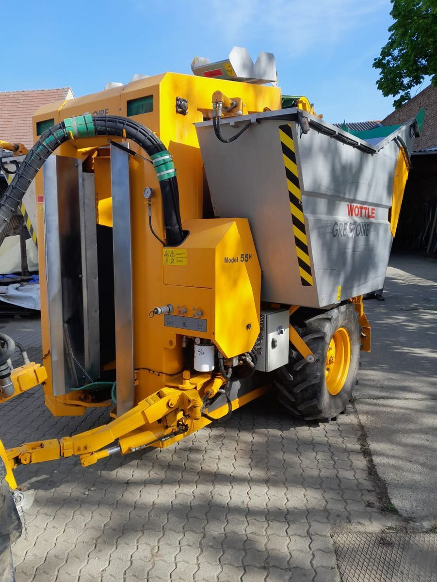 E-FARM: GREGOIRE BESSON g55h - Vendangeuse - id JMKA18S - 24 779 € - Année: 2007 - Autriche