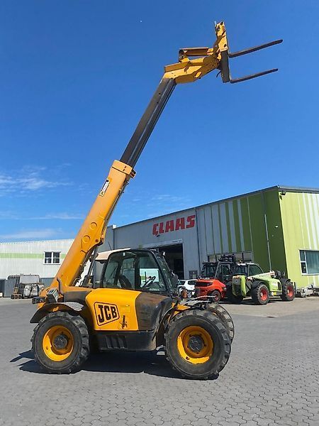 E-FARM: JCB 541-70 - Chargeur télescopique  - id 3MLT9ZM - 29 900 € - Année: 2008 - Lecture du nombre d'heure: 8 965,Puissance du moteur (chevaux): 132,Allemagne