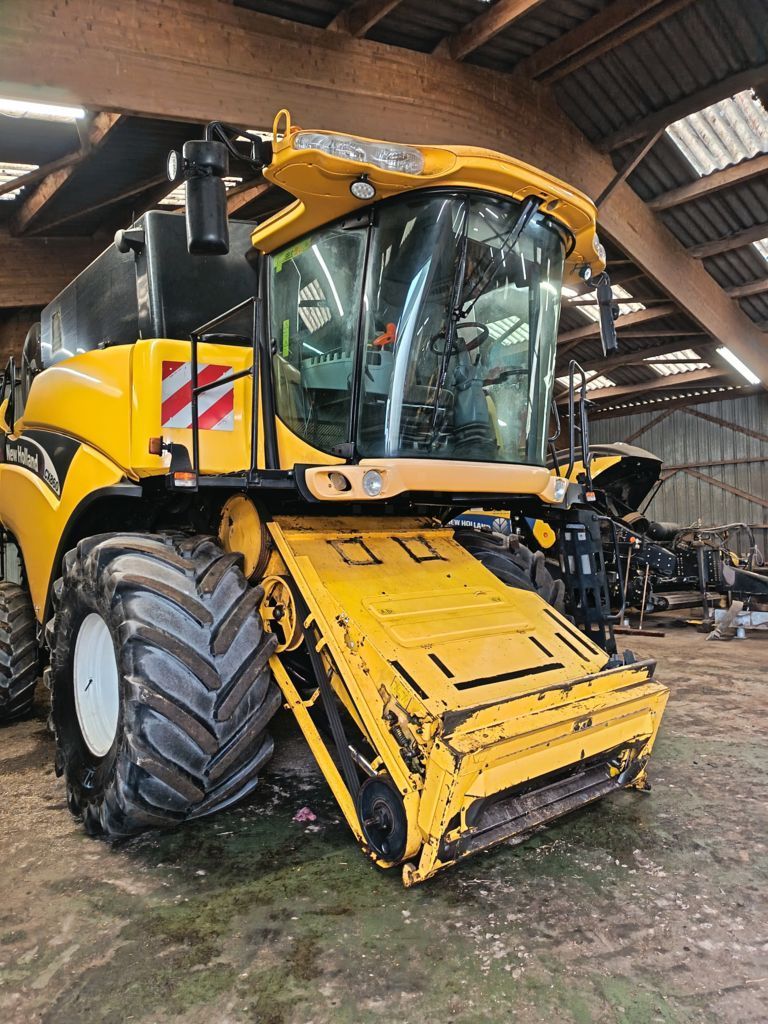 New Holland CX 860 N Combine harvester €49,000