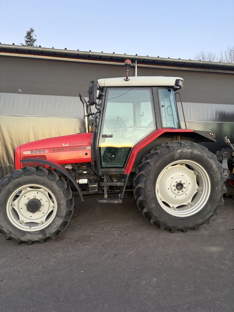 Massey Ferguson 6255 Traktor 16.500 €