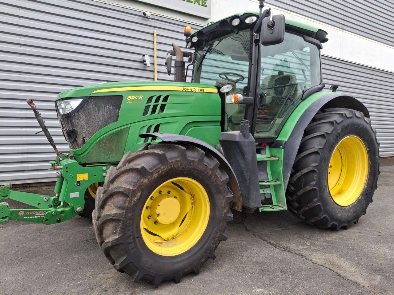 E-FARM: John Deere 6150 R - Tractor - id AJQSYN8 - €61,000 - Year of construction: 2012 - Engine hours: 6,370,Engine power (HP): 150,France