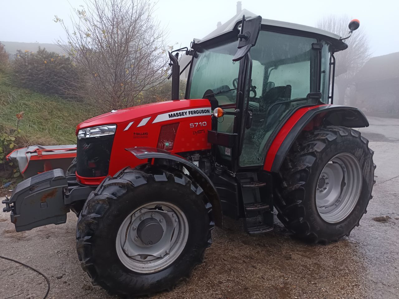 Massey Ferguson 5710 Tractor €45,000