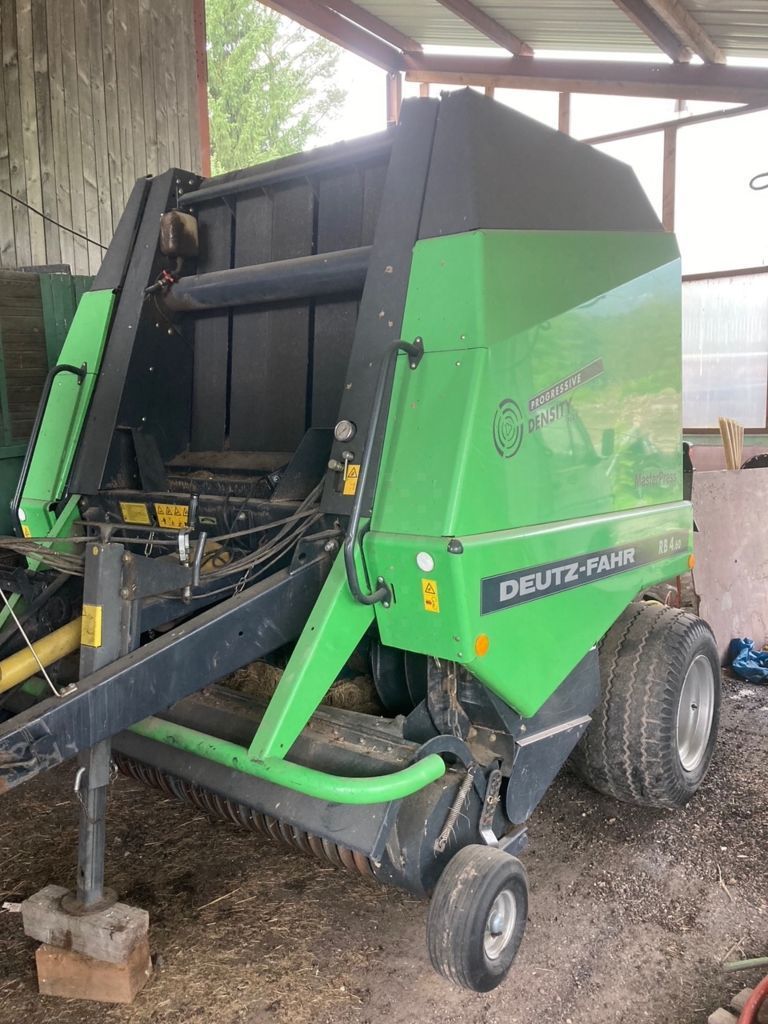 E-FARM: Deutz-Fahr RB 4.60 - Balownica - id NU4HIBM - 11 500 € - Rok produkcji: 2003 - Wyprodukowane bele: 11 000,Francja