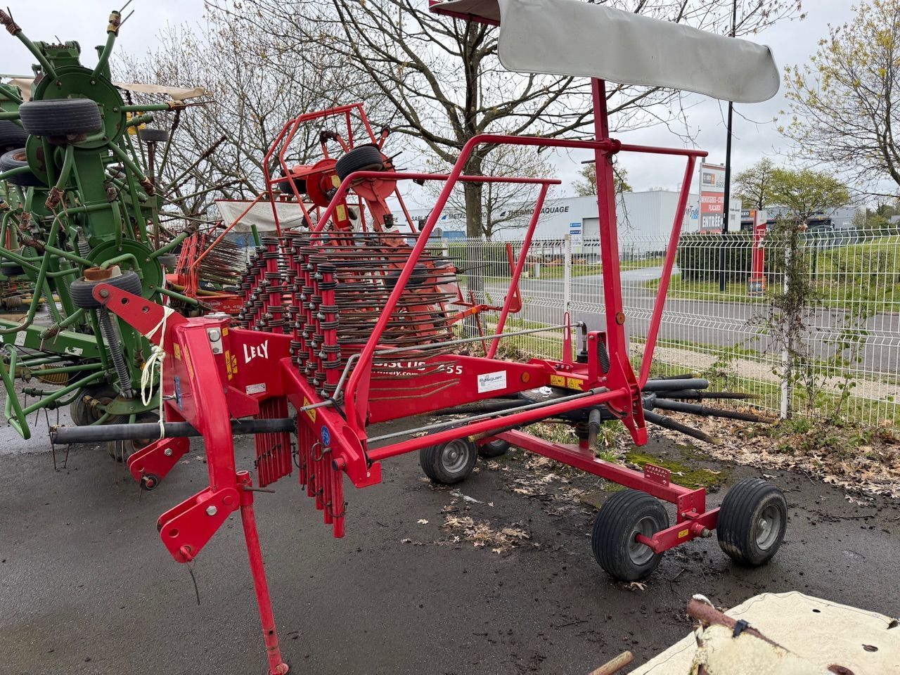 Lely Hibiscus 455 Karuzelowy przetrząsacz do siana 5000 €