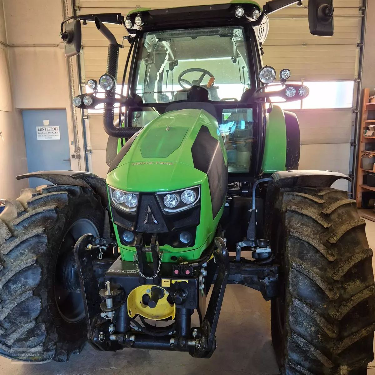 E-FARM: Deutz-Fahr 5100 TTV - Tractor - id S8VPX38 - €69,823 - Year of construction: 2017 - Engine hours: 1,700,Engine power (HP): 99,Austria
