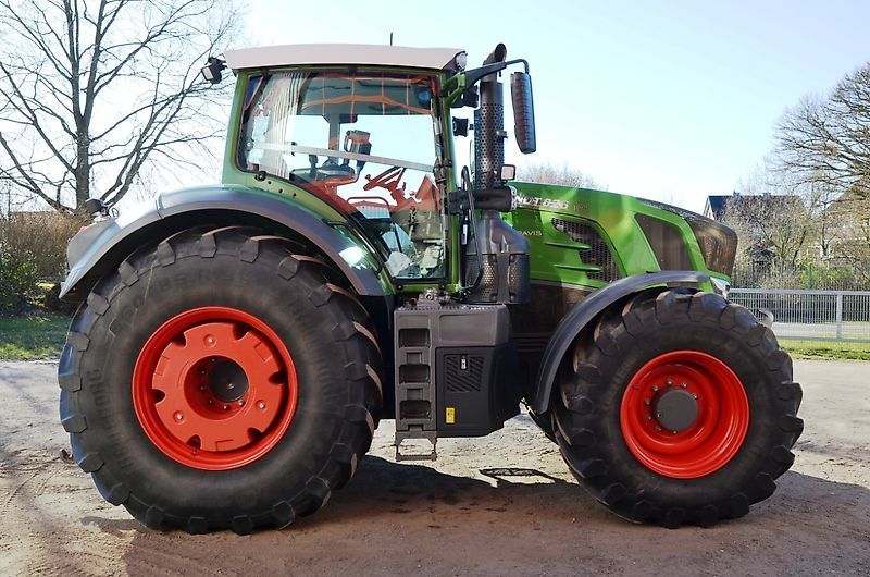 Fendt 826 Vario Power Plus Tractor €99,000