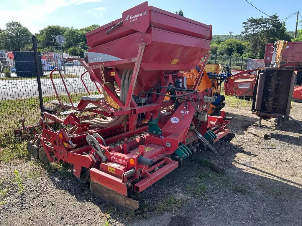 E-FARM: Kverneland disques - Semoir - id VBXKIDV - 16 000 € - Année: 2015 - France