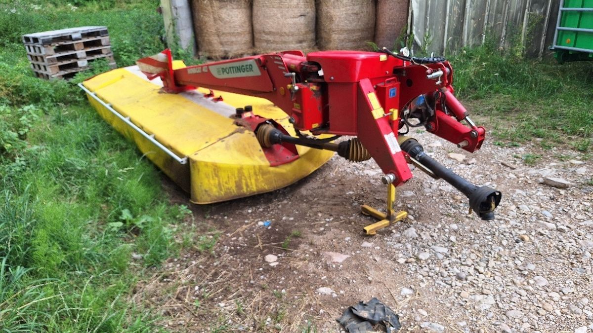 Pöttinger NovaCat 402 Mower €6,200