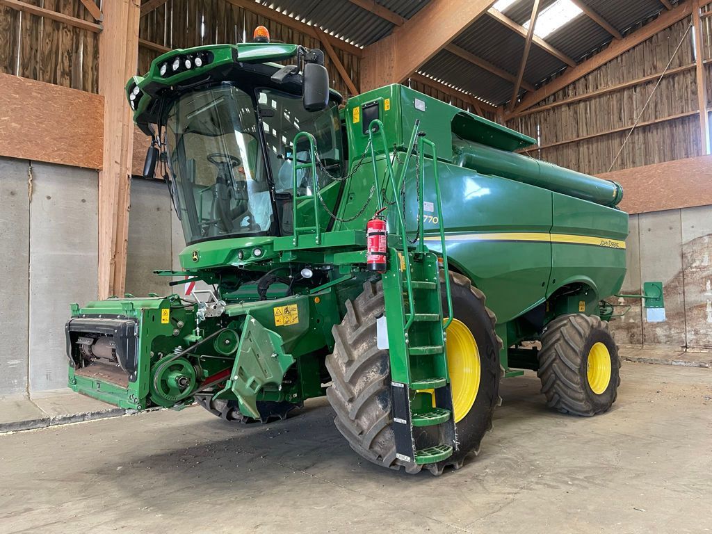 John Deere S 770 Mähdrescher 325.000 €
