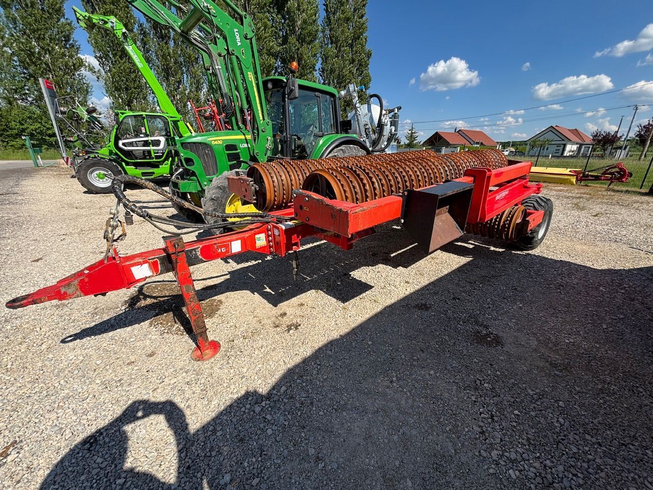 E-FARM: Quivogne rollmot 830 - Prések és hengerek - id W6HDZS1 - 8900 EUR - Gyártási év: 2015 - Franciaország