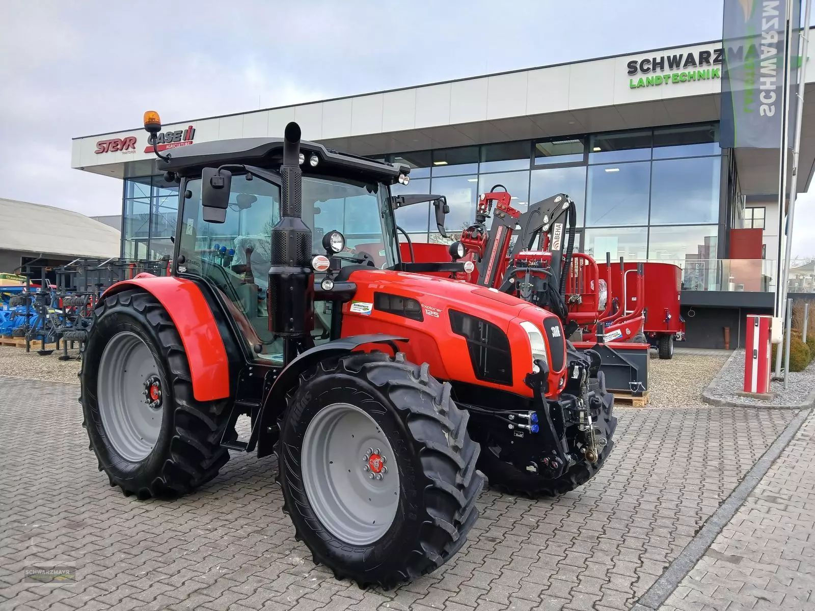 E-FARM: SAME Explorer 125 - Tractor - id 8C1LPTS - 66.490 € - Año: 2023 - Horas: 323,Potencia del motor: 126,Austria