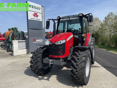 E-FARM: Massey Ferguson 5711 - Tracteur - id VWHXHKT - 54 120 € - Année: 2023 - Puissance du moteur (chevaux): 115