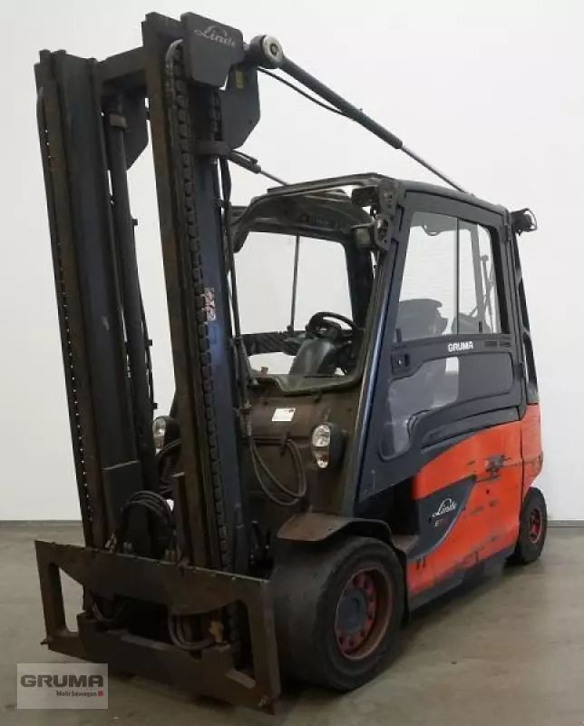 E-FARM: Linde e 50 hl 388 - Carrello elevatore - id IPU3YXP - 22.500 € - Anno di costruzione: 2017 - Ore: 5.554,Germania