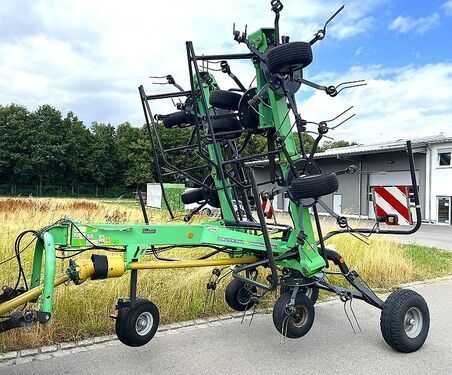 E-FARM: Deutz-Fahr condimaster 9041 - ein 8-er kreiselheuer mit hyd - Tedder - id Z4XV8Z2 - €7,200 - Year of construction: 2006 - Germany