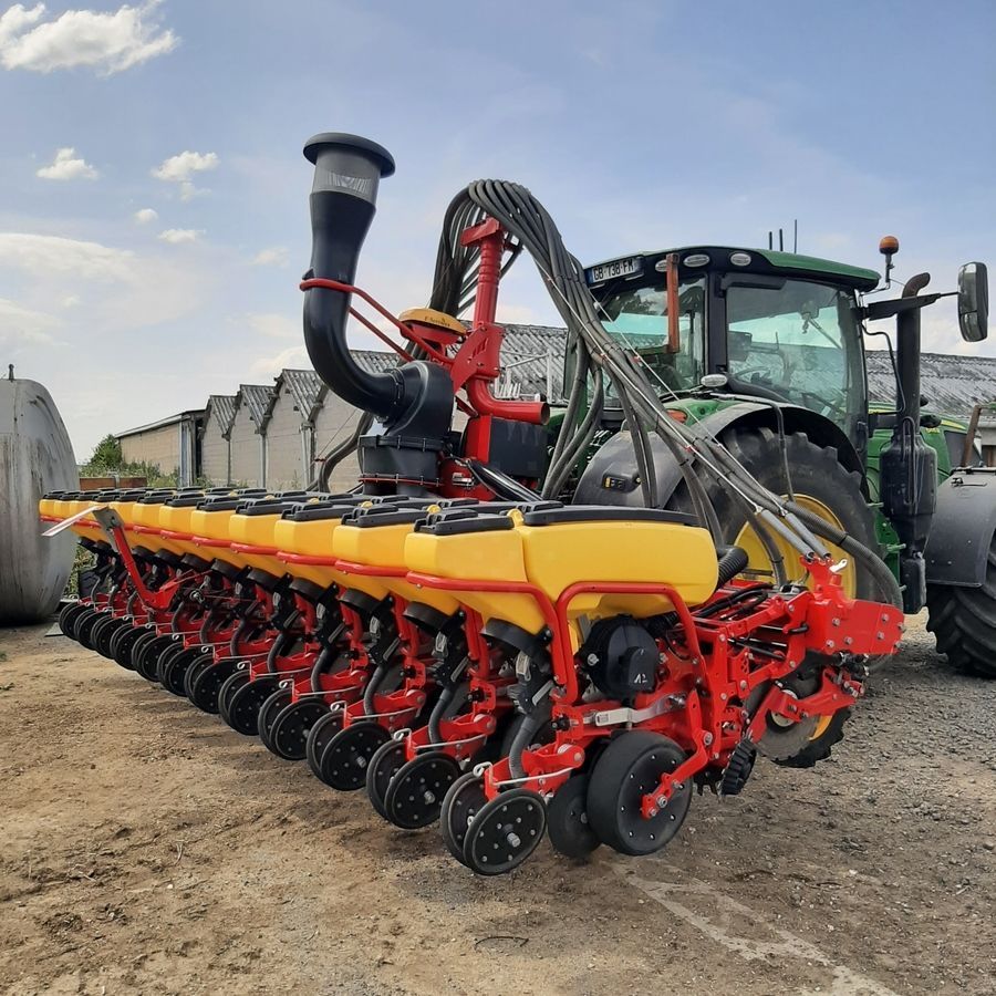 VÄDERSTAD Tempo V 12 Maszyna do siewu punktowego 95 000 €