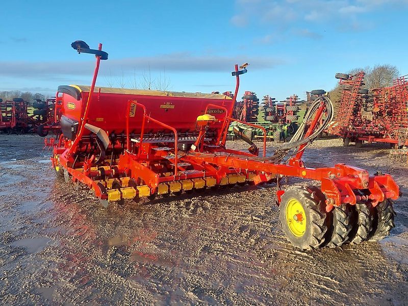 E-FARM: väderstad rapid 400 c e-service med ipad - Semoir - id N6KWYDJ - 46 761 € - Année: 2015 - Danemark