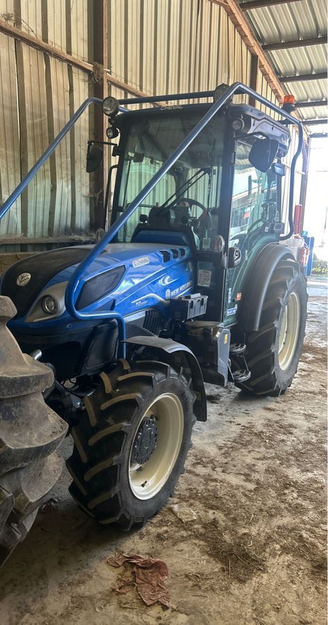 E-FARM: New Holland T4.100 F - Τρακτέρ - id SIBYFKS - 74.000 € - Χρονία: 2023 - Μετρητής ωρών: 150,Ισχύς κινητήρα: 100,Γαλλία