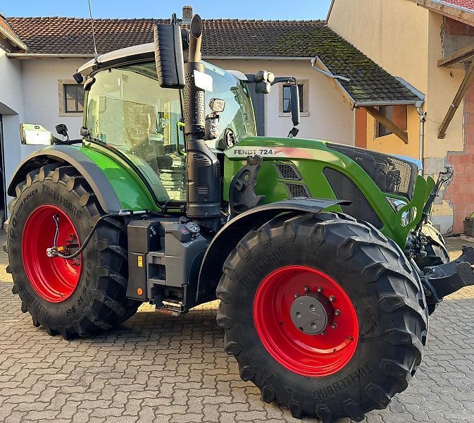 Fendt 724 Vario Profi Plus Trattore 126.000 €